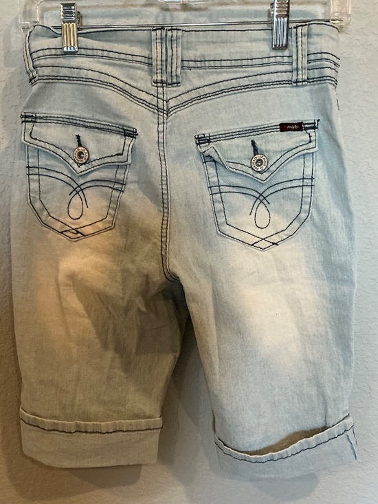 Capris - Picture 6 of 6